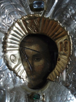 Икона Божией Матери, порубленная одним из турок